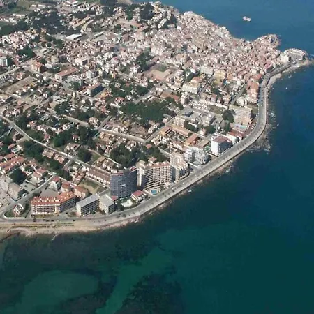 Apartment In L'Escala Near Montgri Reserve Апартаменты